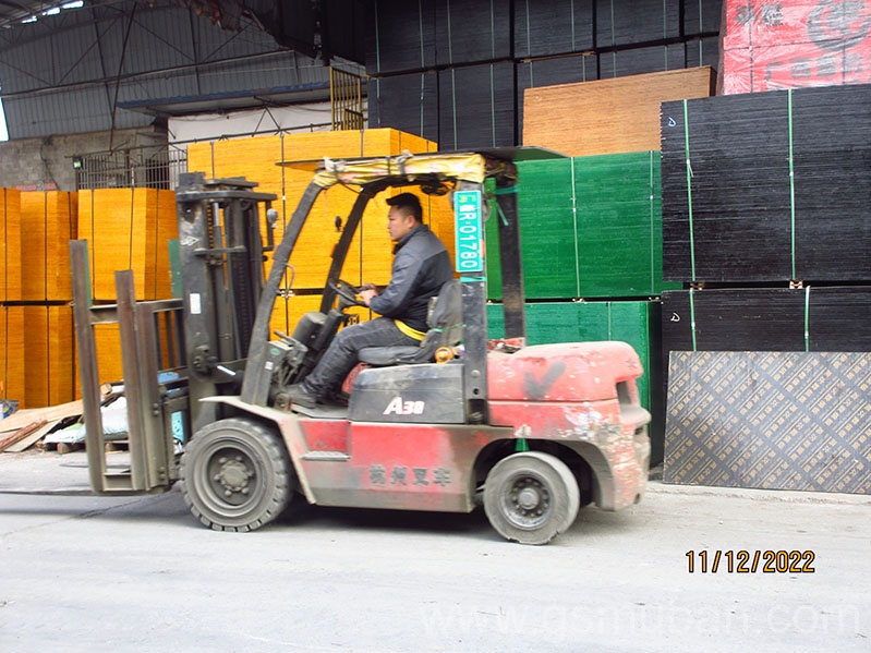 **發30車建筑模板，怪獸木業勁爆的**